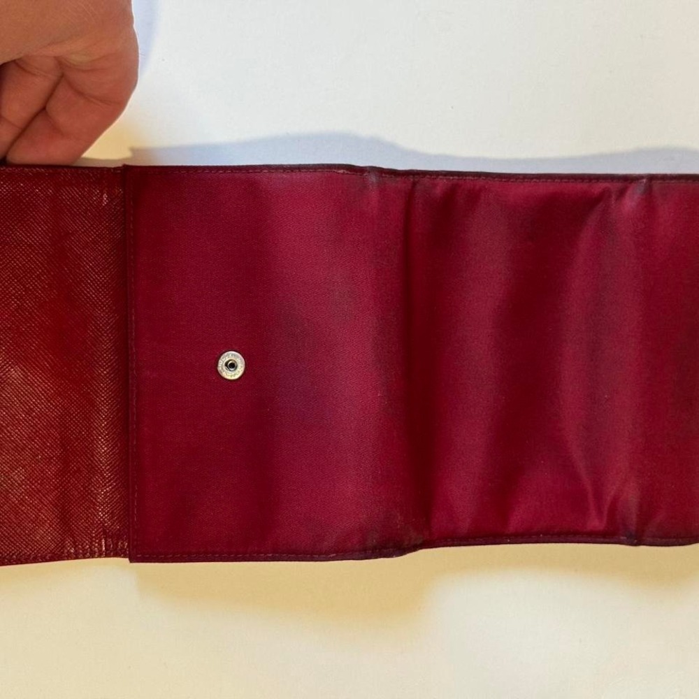 PRADA Red Nylon Wallet Red Pockets Cash & Cards Holder - Picture 3 of 8